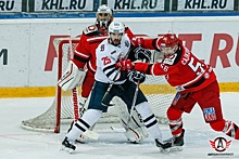 «Автомобилист» забросил шесть шайб в ворота «Слована» в матче КХЛ