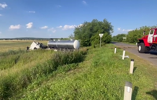 Водитель грузовика погиб, съехав в кювет в Шатковском районе