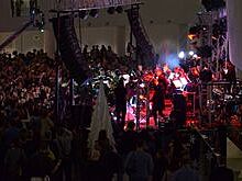 Оркестр ЦВО и уральские рокеры впервые выступили на одной сцене