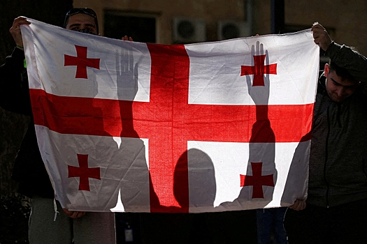 Зеленский заявил о «потере» Грузии и ее «зависимости» от России