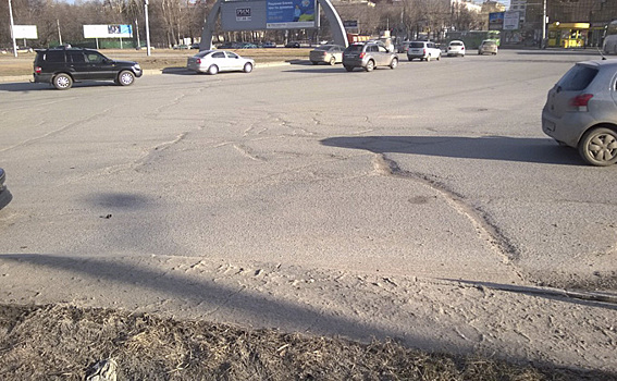 Сколько продержались дороги Новосибирска, отремонтированные в прошлом году