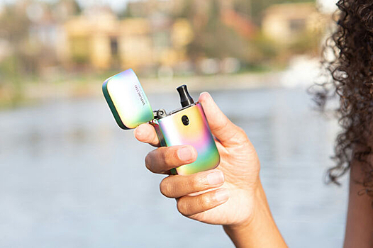 Кабмин поддержал проект об уголовной ответственности за продажу вейпов детям