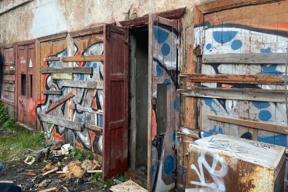 В Твери подросток погиб от удара тока в заброшенном здании