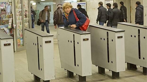 В метро Москвы появились билеты с детскими стихами
