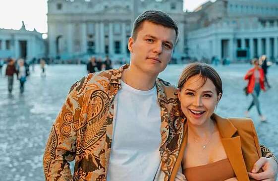 Надежда сенатская и артем чекалин фото Lawyer Mushailov said that bloggers Chekalina are witnesses in the criminal case