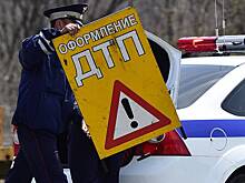 В Петербурге автомобиль протаранил стену метро