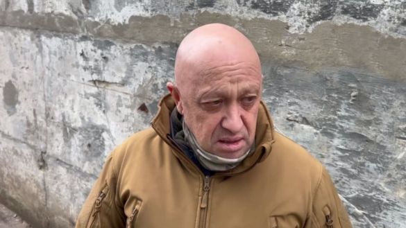 «МК»: Основатель ЧВК «Вагнер» Пригожин опроверг желание взять Бахмут ради соляных шахт