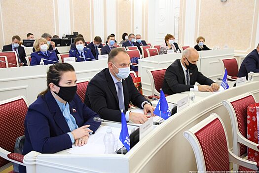 В Пензе парламентарии обсудили вопросы образования и соцсферы