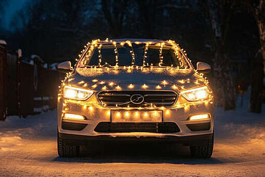 Автоюрист Воропаев: за красные приборы на передней части авто могут лишить прав