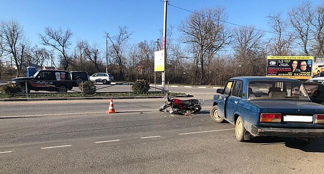 В Ростовской области в ДТП пострадал водитель мопеда