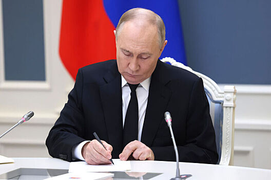 Путин поручил утвердить концепцию повышения цифровой грамотности россиян