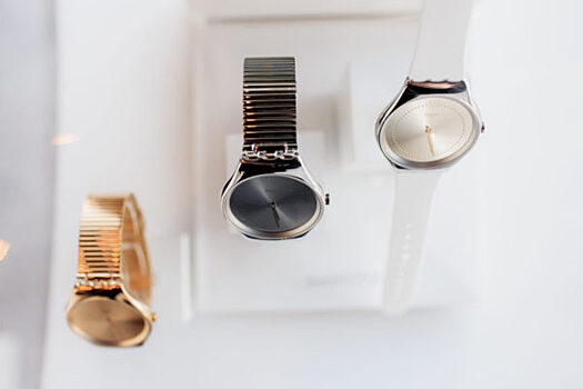Swatch представил новые часы Skin Irony