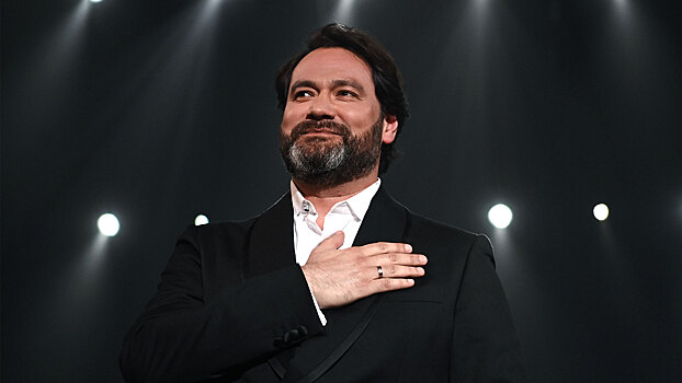 Известный оперный певец получил звание народного артиста