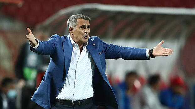 Турция уволила главного тренера после поражения со счетом 1-6
