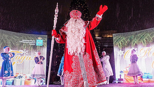 В Румынии появился 40-килограммовый шоколадный Дед Мороз