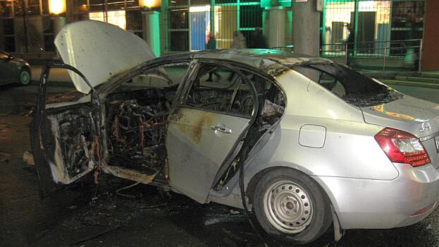 Вологжанин поджёг автомобиль знакомой из-за личной обиды