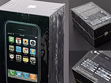 Запакованный первый iPhone продали на аукционе за $63 356