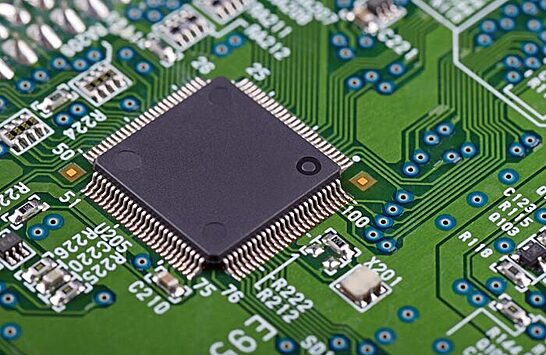 Минпромторг подает в суд на разработчика процессоров «Скиф»
