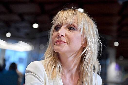 Орбакайте сухо поздравила Лизу и Гарри с днем рождения