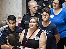 Удастся ли Трампу отстоять своего кандидата в Верховный суд