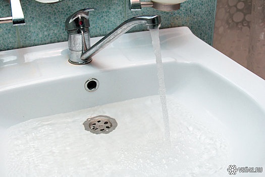 Тарифы ЖКХ предлагают заморозить до 2028 года: что ждет инициативу