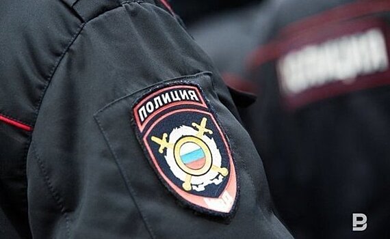 В Чистополе водителя отправили на двое суток ареста за зажатую окном руку инспектора