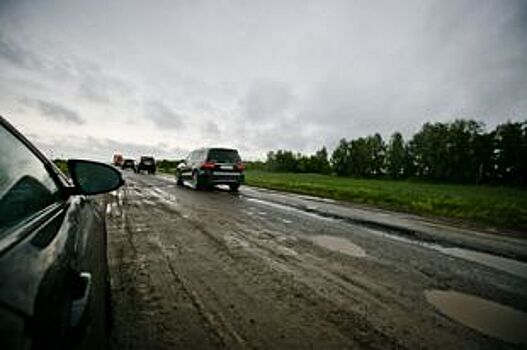 Глава Оренбуржья Денис Паслер проехал по дорогам Ташлинского района