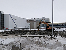 В Новосибирске на площади Маркса началась разработка котлована для будущего апарт-отеля