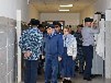 Следственный изолятор №1 УФСИН России по Республике Хакасия посетили прокурор республики Сергей Фирсов и Уполномоченный по правам ребенка Ирина Ауль