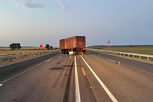 На Ставрополье три человека погибли в ДТП с припаркованным прицепом