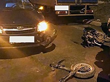 Мопед разорвало после столкновения с легковушкой