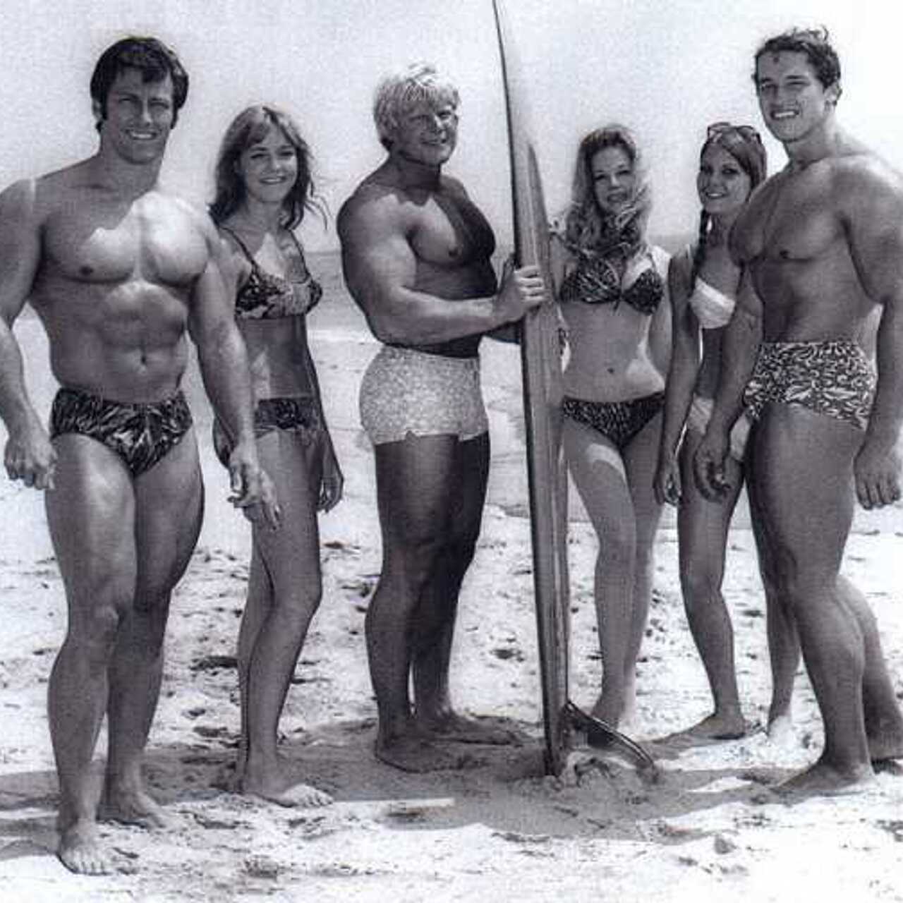 Тек жалаңаш Ханна Монтана