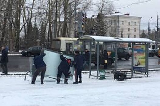 В центре Архангельска сносят две остановки