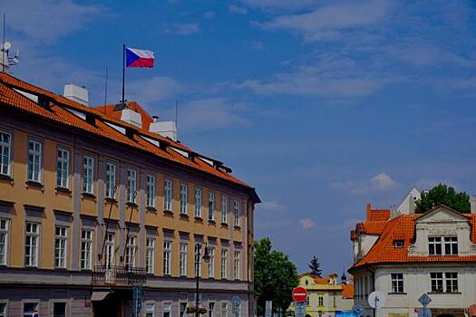 «Хотели выпендриться»: политологи назвали причины чешских обвинений