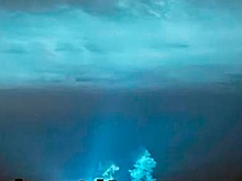 Голубое свечение становится характерной чертой новых ударов по Украине