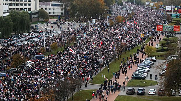 В Белоруссии началась масштабная общенациональная забастовка