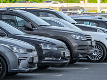 В Москве платные парковочные места отметили синим цветом