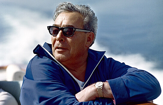 Как Леонид Ильич про передачу Курил Японии договаривался