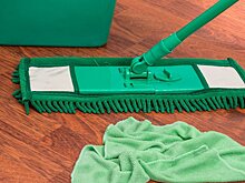 В минобре пояснили, кто должен мыть класс перед учебным годом