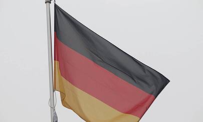 В Швейцарии указали на суицидальный курс Германии