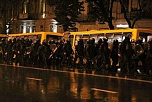 В Тбилиси начались столкновения протестующих с полицией