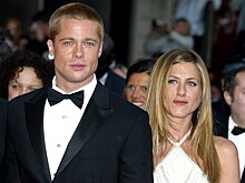 Питт приехал на вечеринку по случаю 50-летия Энистон