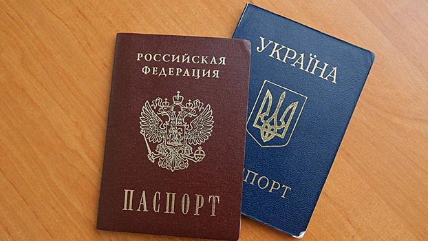 Порошенко назвал преимущество украинского паспорта перед российским