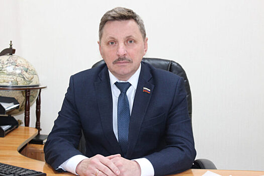 Главного депутата Искитима заставили вернуть праздничные премии на 312 тысяч рублей