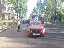 Саратовский автохам запарковался на пути троллейбуса