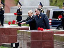 Путин и Рахмон возложили венки к Могиле Неизвестного Солдата