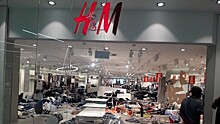 Погром в магазине H&M в ЮАР попал на видео