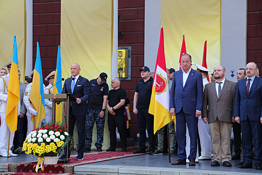 Общественный деятель прокомментировал лишение украинского гражданства мэра Одессы