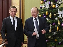 СМИ выяснили, как Путин и Медведев проведут праздники