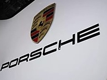Porsche анонсировала дебют заряженной новинки на автосалоне в Лос-Анджелесе